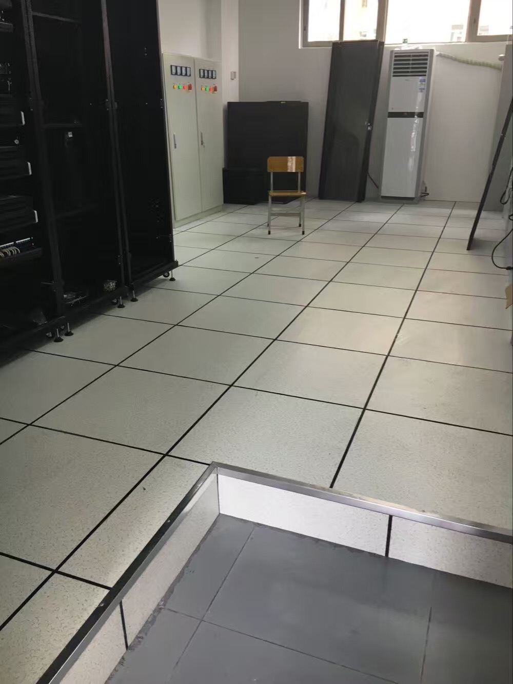 全钢有边防静电地板 全钢有边防静电地板